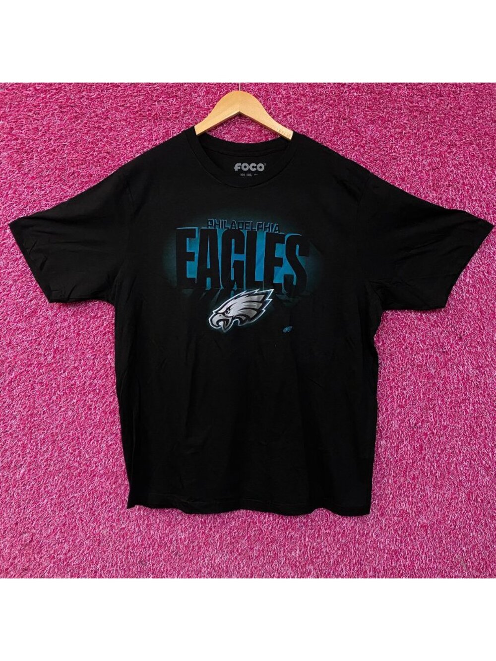 FOCO Philadelphia Eagles Logo Graphic T-Shirt 2XL